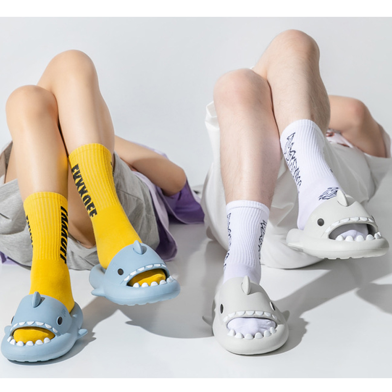 Ciabatte da uomo Shark Slipper - Women'S Shoes Cloud recensione e prezzo