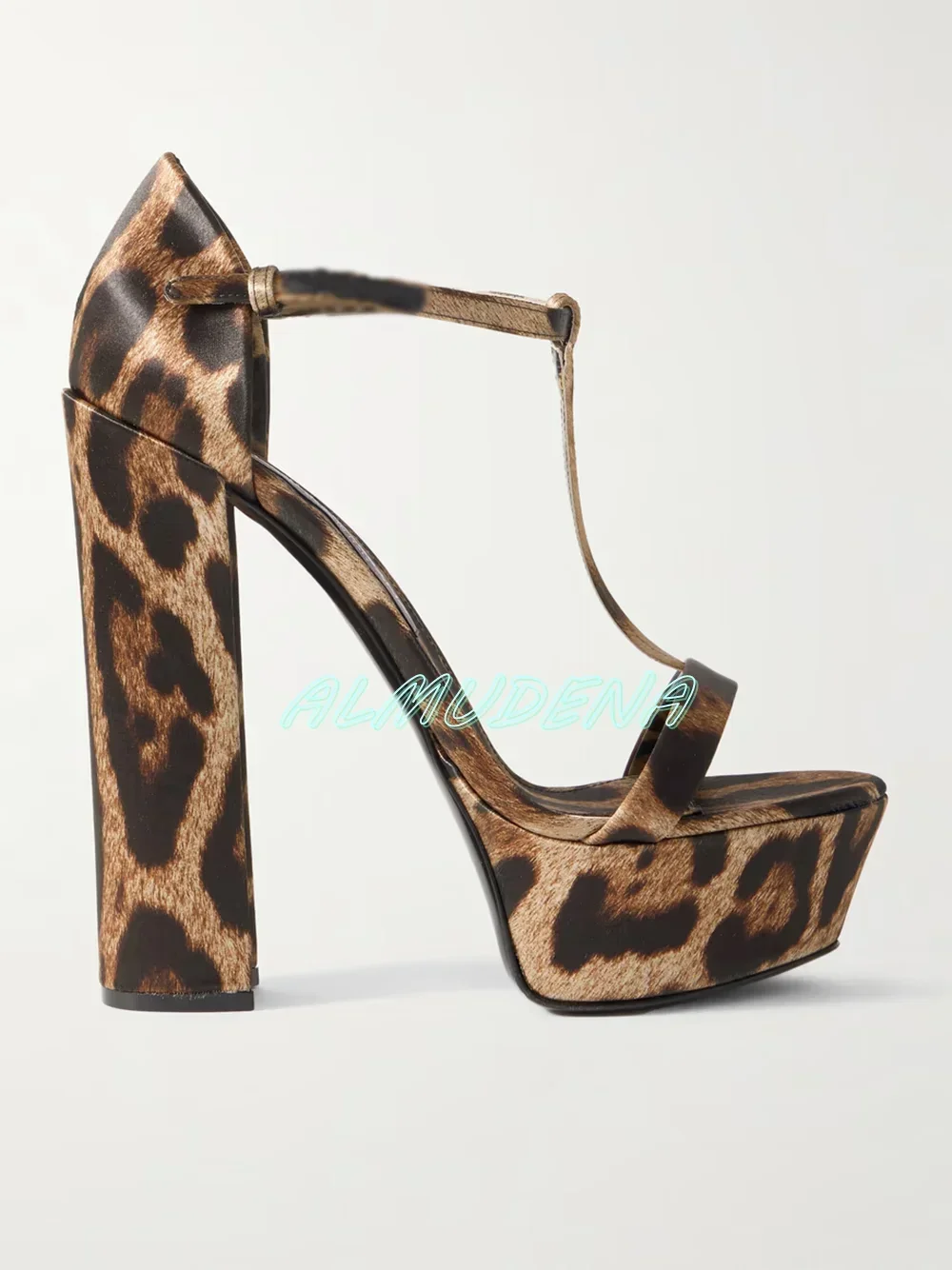 Sandali con plateau in raso lu - Leopard Print Heels recensione e prezzo