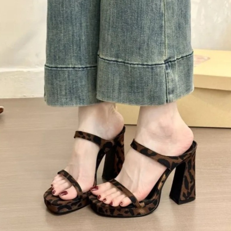 Sandali Donna Moda con Suola S - Leopard Print Heels recensione e prezzo